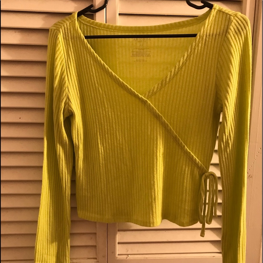 Greenish/yellowish long sleeve shirt